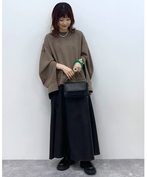 PAGEBOY（ページボーイ）の「マントスリーブスウェット（スウェット・レディース・ブラック/オートミール/ブルー系その他/ブラウン系その他・FREE）」の13枚目の写真