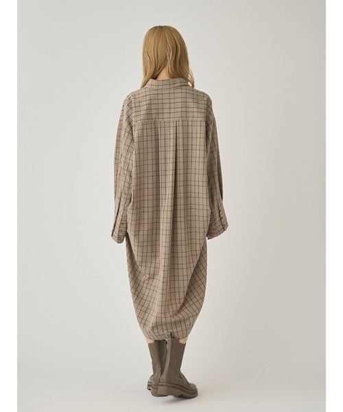 SNIDEL(スナイデル)の「コクーンシルエットデザインシャツワンピース(シャツワンピース・レディース・チェック/ホワイト/ブルー・FREE)」の15枚目の写真