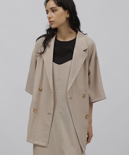 LAKOLE（ラコレ）の「ハーフスリーブテーラードジャケット[セットアップ対応] / 353987（テーラードジャケット・レディース・ライトブラウン/スモーク/サンドグレー・SMALL/MEDIUM）」の2枚目の写真