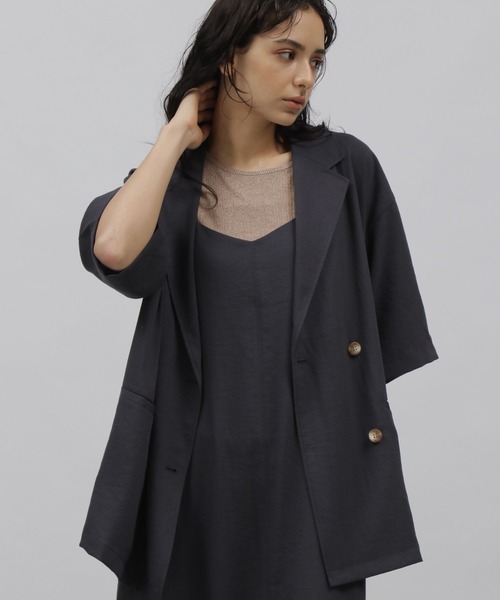 LAKOLE（ラコレ）の「ハーフスリーブテーラードジャケット[セットアップ対応] / 353987（テーラードジャケット・レディース・ライトブラウン/スモーク/サンドグレー・SMALL/MEDIUM）」の3枚目の写真