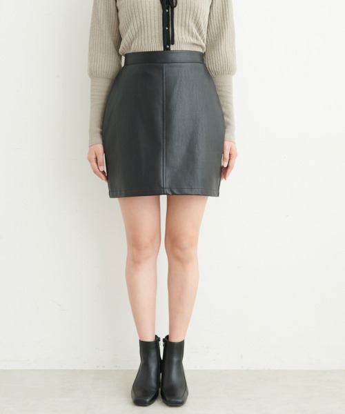 FREE'S MART（フリーズマート）の「◆合皮ミニスカート（スカート・レディース・ホワイト/ブラック・MEDIUM/SMALL）」の19枚目の写真