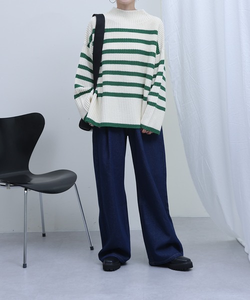 ボーダーハイネックニット