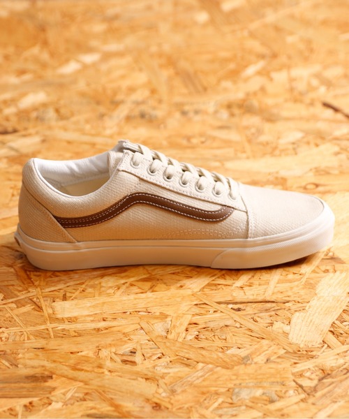 And A(アンドエー)の「VANS ヴァンズ / OLD SKOOL オールドスクール デザートツイル キャンバスローカットスニーカー / VN0A5KRSBD4 VN0A5JMIBUE(スニーカー・メンズ・オリーブ/ベージュ・27cm/28.5cm/27.5cm/26.5cm)」の10枚目の写真