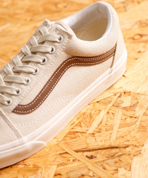 And A(アンドエー)の「VANS ヴァンズ / OLD SKOOL オールドスクール デザートツイル キャンバスローカットスニーカー / VN0A5KRSBD4 VN0A5JMIBUE(スニーカー・メンズ・オリーブ/ベージュ・27cm/28.5cm/27.5cm/26.5cm)」の15枚目の写真