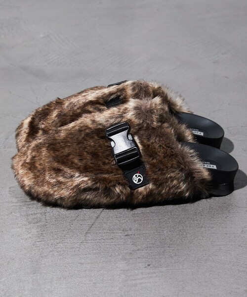 FREAK'S STORE（フリークスストア）の「WEB限定 FREAK'S STORE OUTDOORS/フリークスアウトドアーズ バックルストラップ ファーサンダル/レオパード/クロッグ（サンダル・メンズ・ブラック/ブラウン/ブラック系その他/ブラウン系その他/レオパード/その他35・23/24/25/26/27/28）」の15枚目の写真