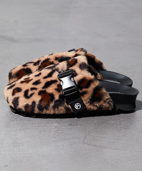 FREAK'S STORE（フリークスストア）の「WEB限定 FREAK'S STORE OUTDOORS/フリークスアウトドアーズ バックルストラップ ファーサンダル/レオパード/クロッグ（サンダル・メンズ・ブラック/ブラウン/ブラック系その他/ブラウン系その他/レオパード/その他35・23/24/25/26/27/28）」の5枚目の写真