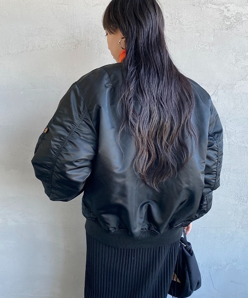 Alpha Industries（アルファインダストリーズ）の「[ALPHA/アルファ] CORE SPEC MA-1 ミリタリージャケット（MA-1・レディース・ブラック/グレー・L）」の21枚目の写真