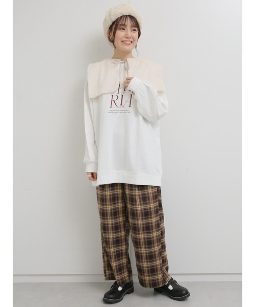 ehka sopo（エヘカソポ）の「ロゴプリントビッグスウェット（スウェット・レディース・グレー/オフホワイト/グリーン・ﾌﾘ-）」の19枚目の写真