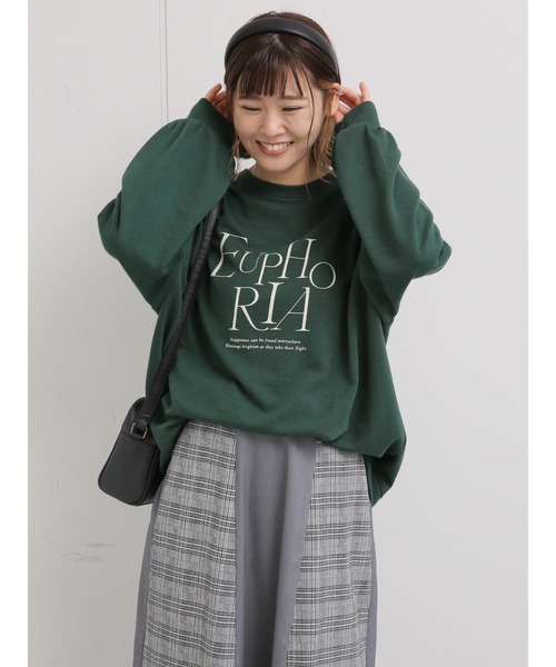 ehka sopo（エヘカソポ）の「ロゴプリントビッグスウェット（スウェット・レディース・グレー/オフホワイト/グリーン・ﾌﾘ-）」の10枚目の写真