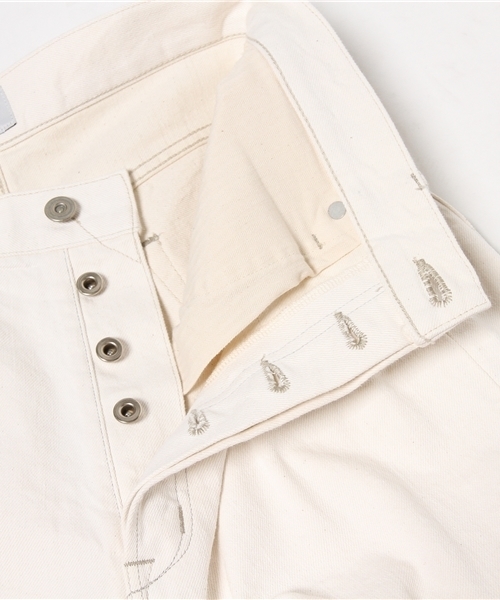 JOURNAL STANDARD（ジャーナルスタンダード）の「12oz セルヴィッチ5ポケットホワイトデニムパンツ #（デニムパンツ・メンズ・ホワイト/ブラック・SMALL/LARGE/MEDIUM）」の10枚目の写真