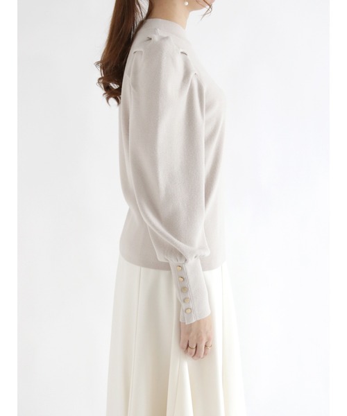 Te chichi（テチチ）の「【貴島明日香コラボ】総針ボリュームスリーブニット（ニット/セーター・レディース・チャコール/イエロー/ベージュ・ﾌﾘ-）」の14枚目の写真