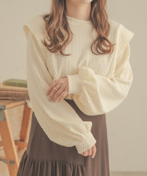 Ambre Neige(アンブルネージュ)の「パフスリーブケーブルカットソー/WEB/EC限定商品(Tシャツ/カットソー・レディース・モカ/アイボリー・FREE)」の1枚目の写真