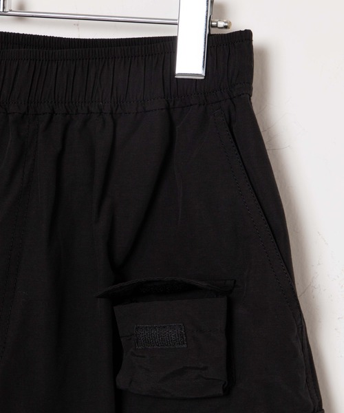 WEGO（ウィゴー）の「WEGO/【一部店限定】ユーティリティーワイドパンツ（カーゴパンツ・メンズ・ブラック・FREE）」の17枚目の写真