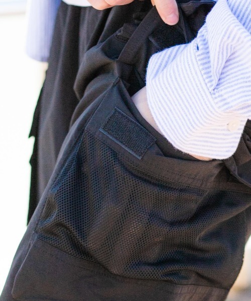 WEGO（ウィゴー）の「WEGO/【一部店限定】ユーティリティーワイドパンツ（カーゴパンツ・メンズ・ブラック・FREE）」の10枚目の写真