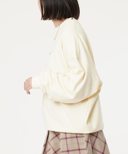 MILKFED.(ミルクフェド)の「COOPER LOGO SWEAT TOP(スウェット・レディース・ライトグリーン/オフホワイト/ブラック・ONE SIZE)」の19枚目の写真