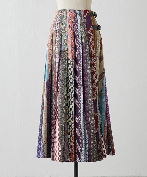 ear PAPILLONNER（イアパピヨネ）の「【tomoki yurita×ear】ネクタイ柄プリーツスカート（スカート・レディース・その他・FREE）」の9枚目の写真