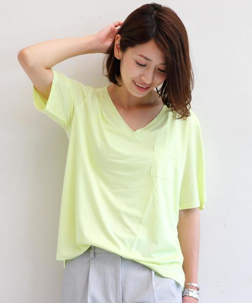 BEAUTY&YOUTH UNITED ARROWS（ビューティーアンドユースユナイテッドアローズ）の「BYBC ルーズポケットVネック Tシャツ◆（Tシャツ/カットソー・レディース・ホワイト/ブラック/ライトグレー/イエロー・フリー）」の4枚目の写真