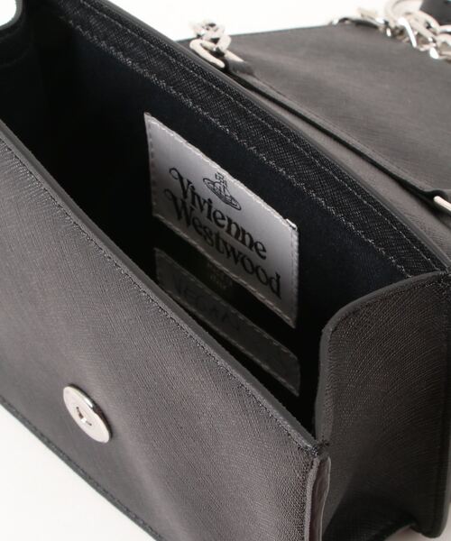 Vivienne Westwood(ヴィヴィアンウエストウッド)の「43030089-31839-PFDERBY SPECIAL CROSSBODY(ボディバッグ/ウエストポーチ・レディース・ブラック・FREE)」の4枚目の写真