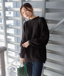 atONE 畔編みボリューム袖 クルーネックセーター