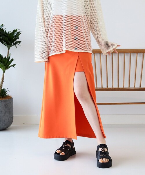 Ray BEAMS（レイビームス）の「Ray BEAMS / アシンメトリー スリット ナロー スカート（スカート・レディース・ブラック/オレンジ/ケリー・0/1）」の15枚目の写真