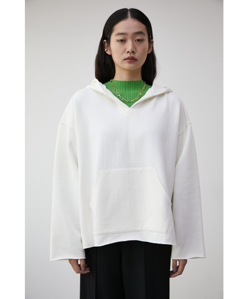 AZUL by moussy（アズールバイマウジー）の「V/NECK SWEAT HOODIE/V