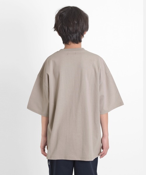 GLAZOS（グラソス）の「【NAUTICA】フロントポケット刺繍ビッグ半袖Tシャツ（Tシャツ/カットソー・キッズ・ホワイト/チャコールグレー/インディゴブルー・M/L/XL）」の16枚目の写真