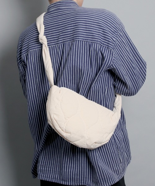 rinto(リント)の「【recomend selection/セレクト】キルティングショルダーバッグ(ショルダーバッグ・レディース・ホワイト/ブラック/カーキ/イエロー・FREE)」の5枚目の写真