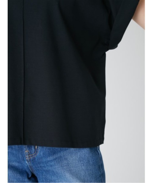 Mila Owen（ミラオーウェン）の「ロールアップスリーブドルマンカットトップス【ウォッシャブル/手洗い可能】（Tシャツ/カットソー・レディース・ホワイト/ブラック/ピンクベージュ・0/1）」の11枚目の写真