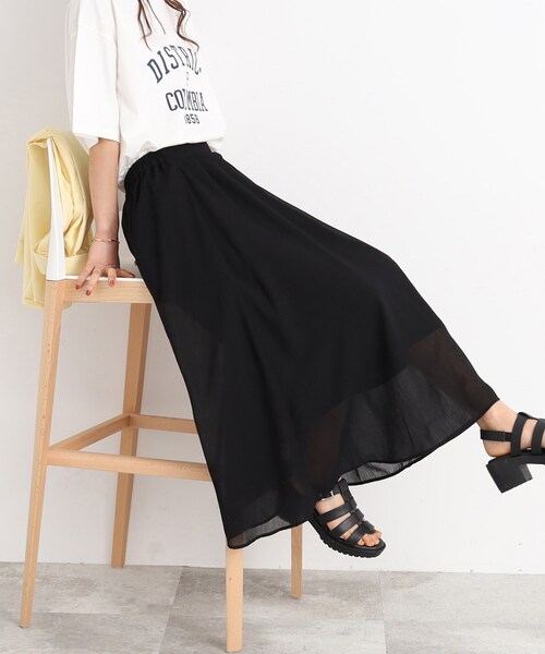 SHOO・LA・RUE(シューラルー)の「◆【歩くたびに軽やかに揺れる】ウエストギャザー スカート(スカート・レディース・ライトグレー/ネイビー/ブラウン系/ブラック・00)」の2枚目の写真