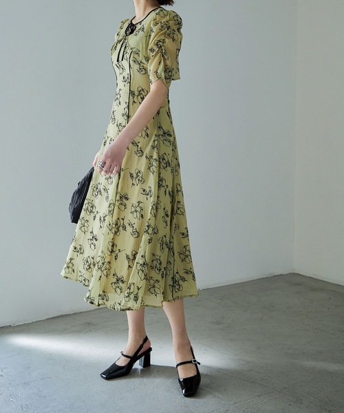 グリッターストラップ付きスクエアトゥパーティーパンプス（パンプス）｜niana（ニアナ）