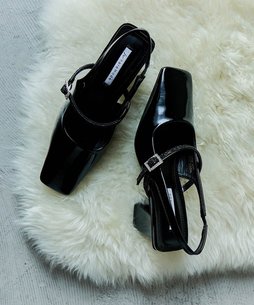 グリッターストラップ付きスクエアトゥパーティーパンプス（パンプス）｜niana（ニアナ）