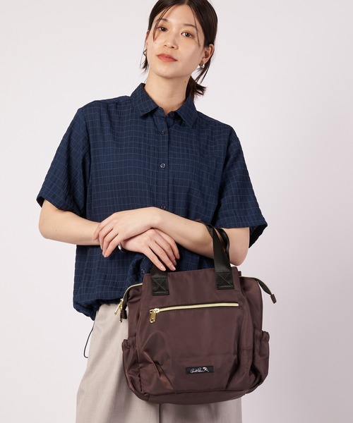 Arnold Palmer（アーノルドパーマー）の「10ポケット ミニリュック（バックパック/リュック・レディース・チャコールグレー/ブラック/ベージュ/ワイン・F）」の4枚目の写真