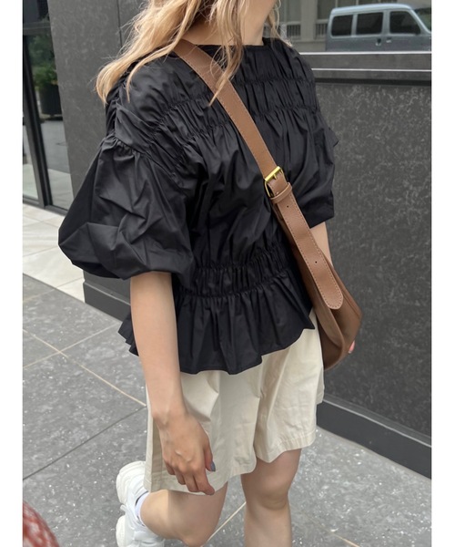 JUMELLE（ジュメロ）の「シャーリングBL（シャツ/ブラウス・レディース・ブラック/ライトベージュ・M）」の10枚目の写真