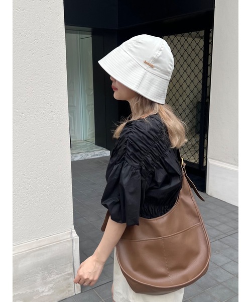 JUMELLE（ジュメロ）の「シャーリングBL（シャツ/ブラウス・レディース・ブラック/ライトベージュ・M）」の19枚目の写真