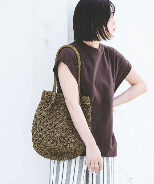 ITEMS URBANRESEARCH（アイテムズ アーバンリサーチ）の「『UR TECH』フレンチTシャツ（Tシャツ/カットソー・レディース・ブラウン/ブラック/ホワイト・FREE）」の4枚目の写真