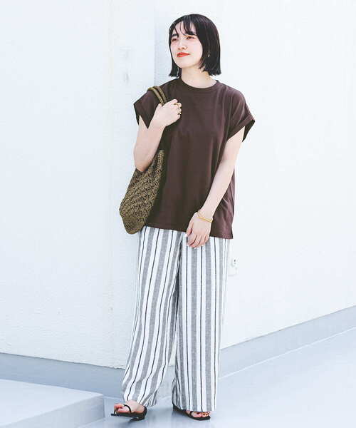 ITEMS URBANRESEARCH（アイテムズ アーバンリサーチ）の「『UR TECH』フレンチTシャツ（Tシャツ/カットソー・レディース・ブラウン/ブラック/ホワイト・FREE）」の7枚目の写真