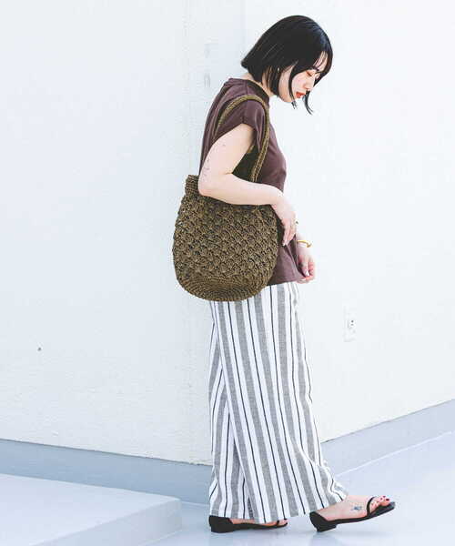 ITEMS URBANRESEARCH（アイテムズ アーバンリサーチ）の「『UR TECH』フレンチTシャツ（Tシャツ/カットソー・レディース・ブラウン/ブラック/ホワイト・FREE）」の8枚目の写真