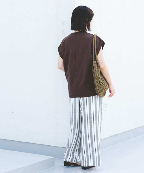 ITEMS URBANRESEARCH（アイテムズ アーバンリサーチ）の「『UR TECH』フレンチTシャツ（Tシャツ/カットソー・レディース・ブラウン/ブラック/ホワイト・FREE）」の9枚目の写真