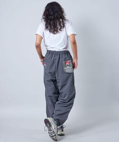 BEN DAVIS（ベンデイビス）の「【 BEN DAVIS （ ベンデイビス ）】BEN'S TRAINING PANTS / ベンズ テック トレーニング ストレート ワイド パンツ（その他パンツ・メンズ・ブラック/カーキ/ホワイト/チャコール・MEDIUM/LARGE）」の10枚目の写真