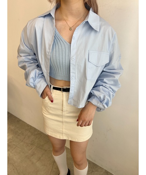 PHILLY（フィリー）の「【2点SET】キャミ＋ドロストシャツセット（シャツ/ブラウス・レディース・ホワイト/ブルー・FREE）」の2枚目の写真