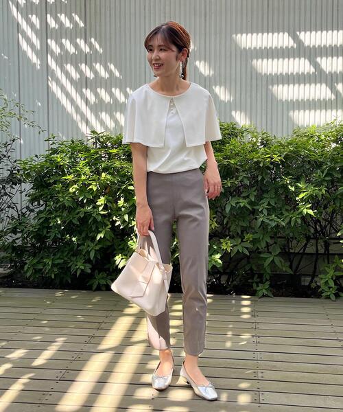 couture brooch（クチュールブローチ）の「◆【きちんと感のある着映えカットソー】ケープ風デザインTOPS（Tシャツ/カットソー・レディース・オフホワイト/ブラック・42/40/38/36）」の12枚目の写真