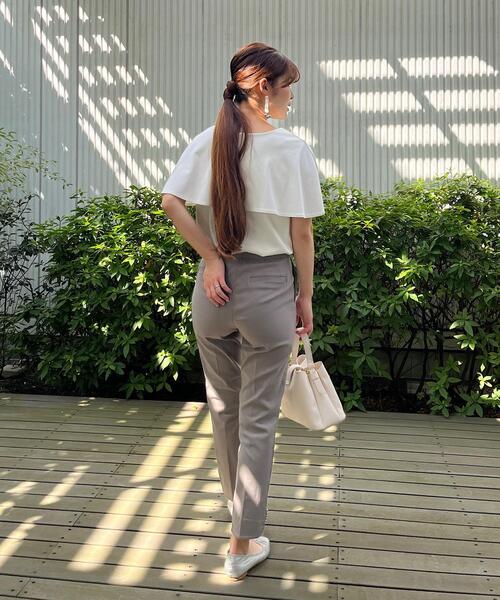 couture brooch（クチュールブローチ）の「◆【きちんと感のある着映えカットソー】ケープ風デザインTOPS（Tシャツ/カットソー・レディース・オフホワイト/ブラック・42/40/38/36）」の14枚目の写真