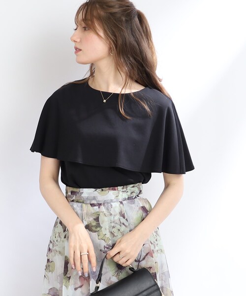 couture brooch（クチュールブローチ）の「◆【きちんと感のある着映えカットソー】ケープ風デザインTOPS（Tシャツ/カットソー・レディース・オフホワイト/ブラック・42/40/38/36）」の20枚目の写真