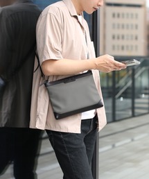 [HALEINE]傷に強い汚れに強いショルダーバッグ
