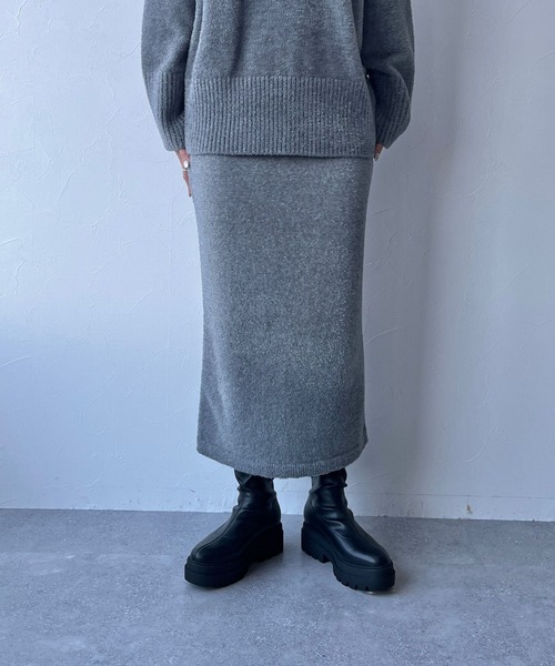 LOWRYS FARM(ローリーズファーム)の「シャギーラメニットスカート 969792(スカート・レディース・グリーン/ブラック/グレー/アイボリー・FREE)」の13枚目の写真