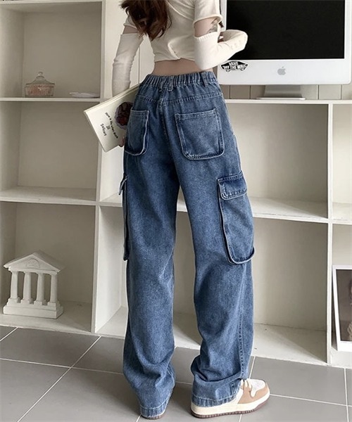 Dream garden(ドリームガーデン)の「デニムカーゴパンツ(デニムパンツ・レディース・ブルー・S/M/L)」の8枚目の写真