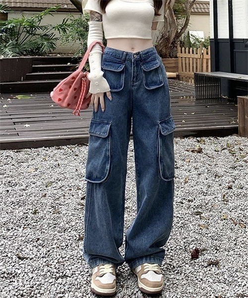 Dream garden(ドリームガーデン)の「デニムカーゴパンツ(デニムパンツ・レディース・ブルー・S/M/L)」の5枚目の写真