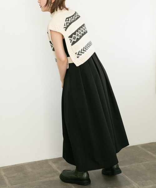 KBF（ケイビーエフ）の「サイドベルトハイネックニットベスト（ベスト・レディース・ホワイト系その他/グリーン系その他/グレー系その他・ONE）」の19枚目の写真