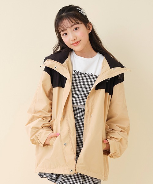 by LOVEiT(バイラビット)の「切替マウンテンパーカー(ブルゾン・キッズ・ベージュ/ピンク/ブラック・120cm/130cm/140cm/150cm/160cm)」の13枚目の写真