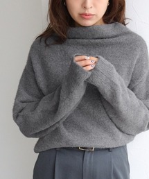 ふんわりシャギーボトルネックルーズニット